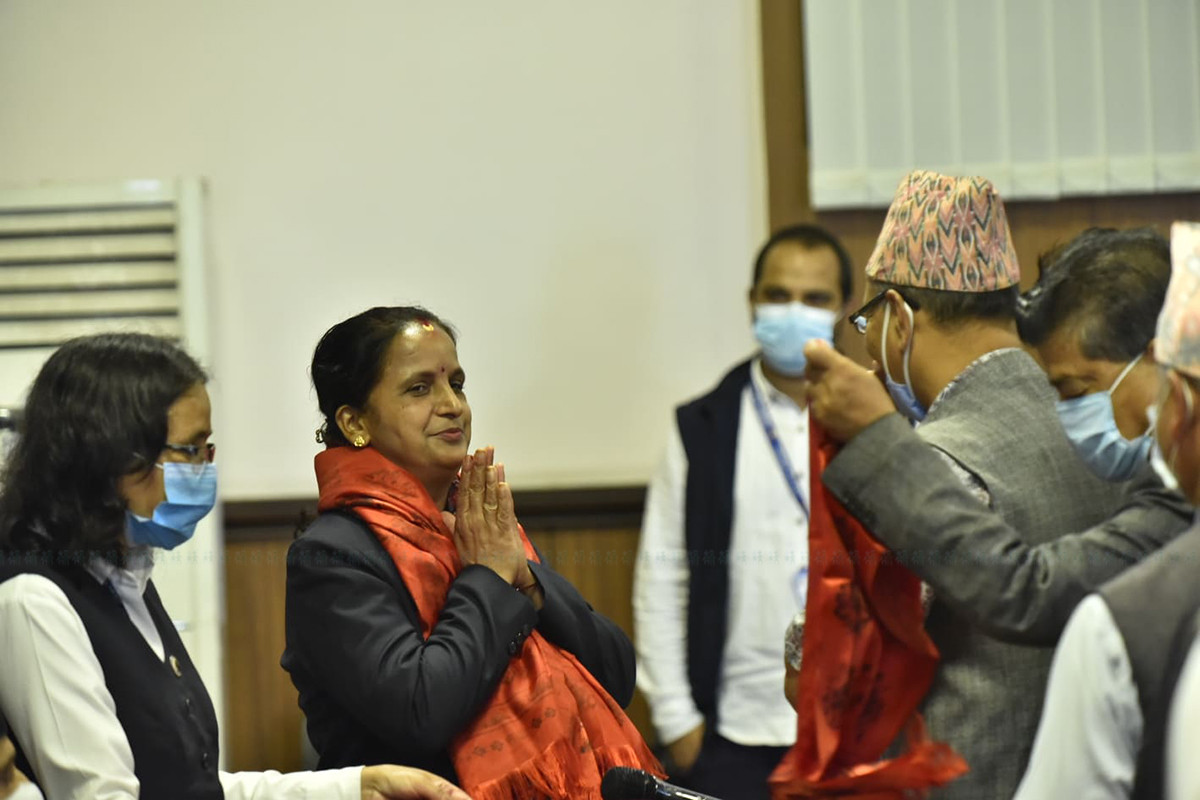 https://www.setopati.com/uploads/shares/2020/sujita/sapath samsad/samsad sapath (1).jpg